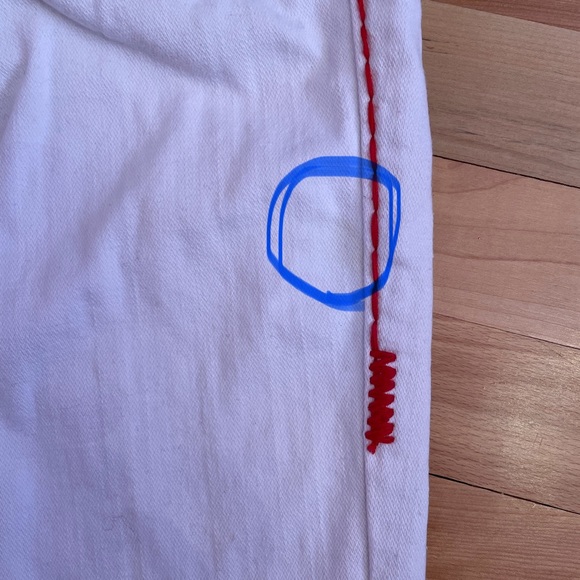 True Religion White Billy Low Rise Jeans with Red and Cream Stiching - Size 24 - Picture 16 of 16